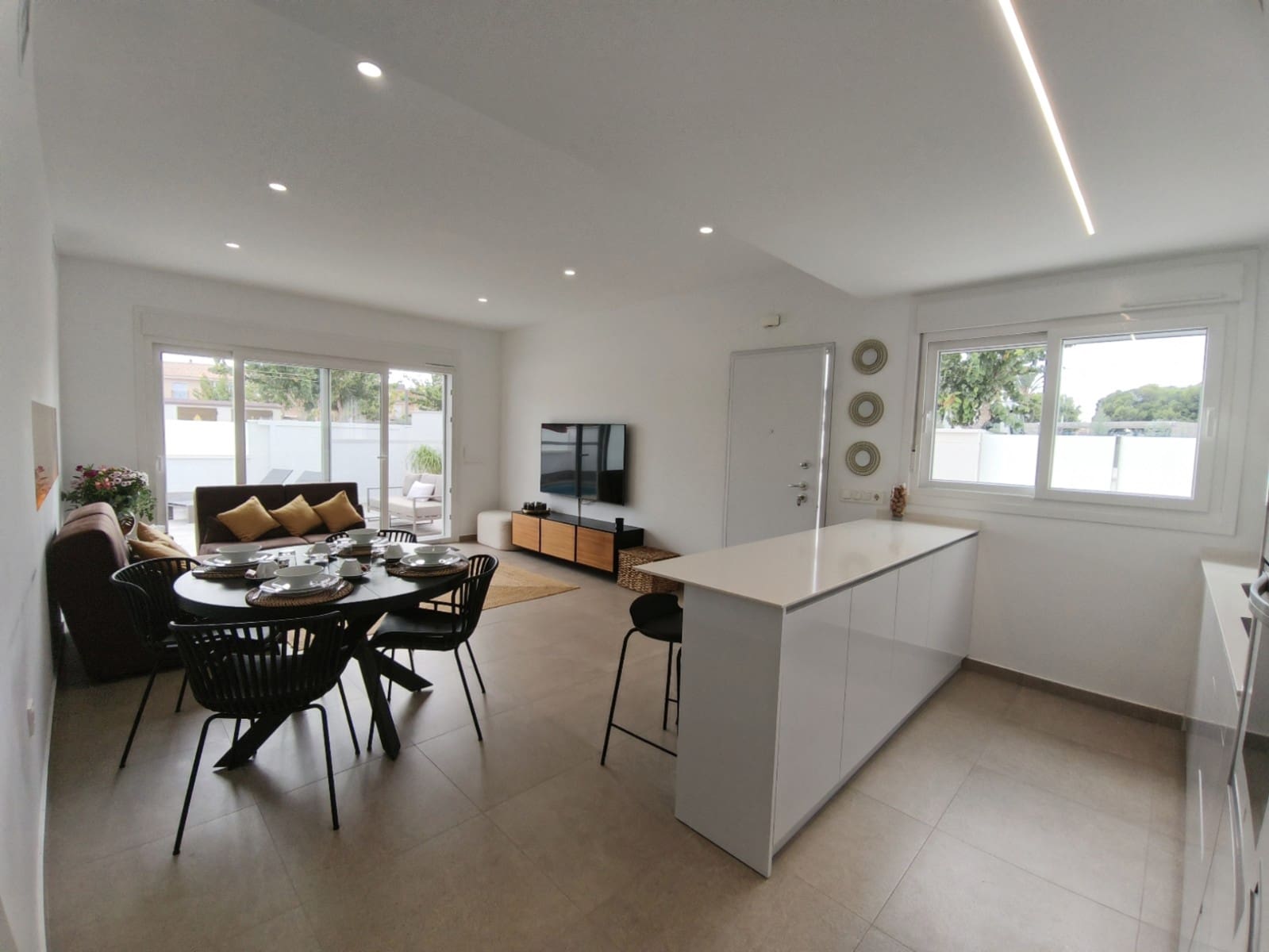 3 bedroom Villa for sale in San Pedro del Pinatar with pool garage - € 412,000 (Ref: 9463682)