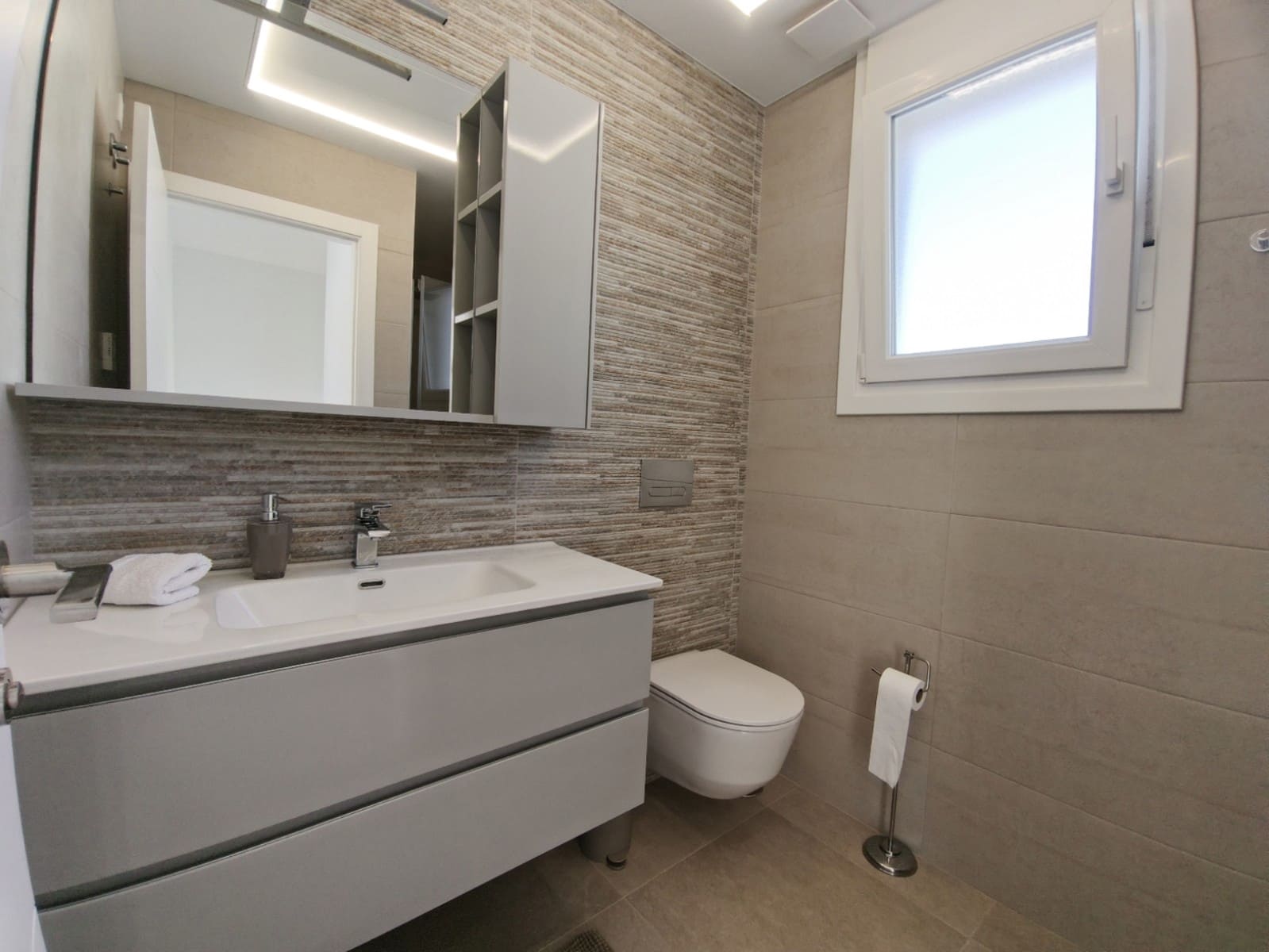 3 bedroom Villa for sale in San Pedro del Pinatar with pool garage - € 412,000 (Ref: 9463682)