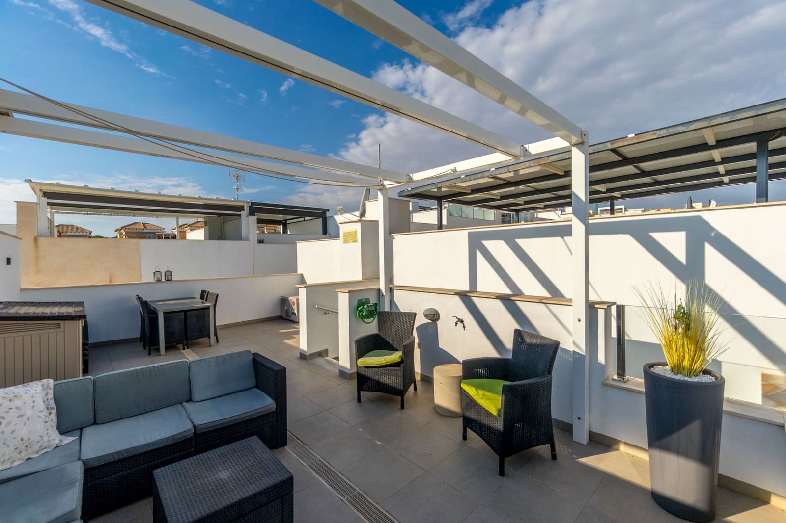 3 soverom Hus til salgs i Villamartin med svømmebasseng - € 325 000 (Ref: 9463695)