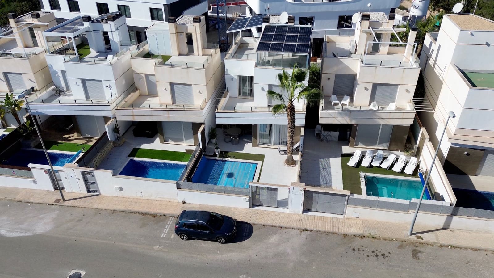 3 bedroom Villa for sale in Orihuela Costa with pool - € 389,000 (Ref: 9463703)