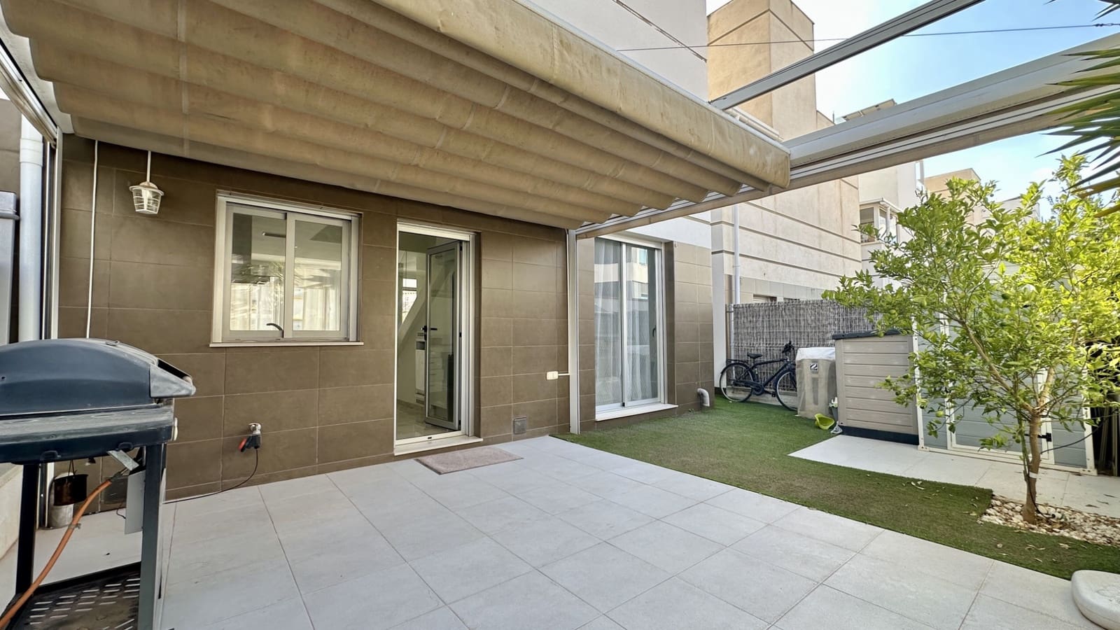 3 bedroom Villa for sale in Orihuela Costa with pool - € 389,000 (Ref: 9463703)