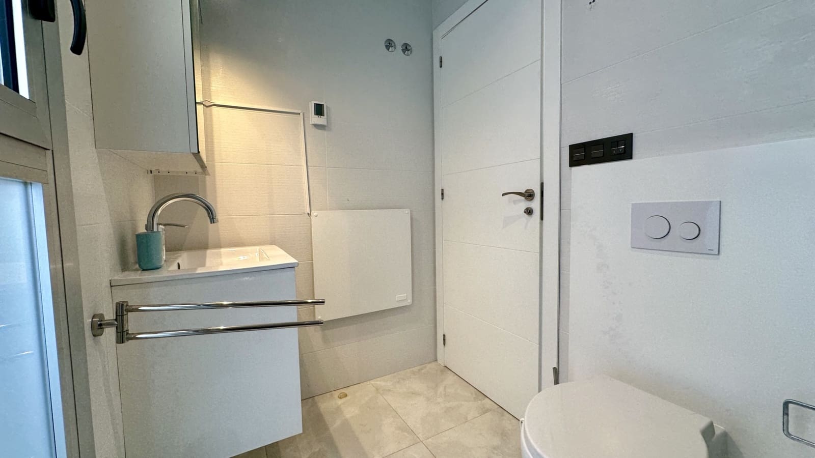 3 bedroom Villa for sale in Orihuela Costa with pool - € 389,000 (Ref: 9463703)