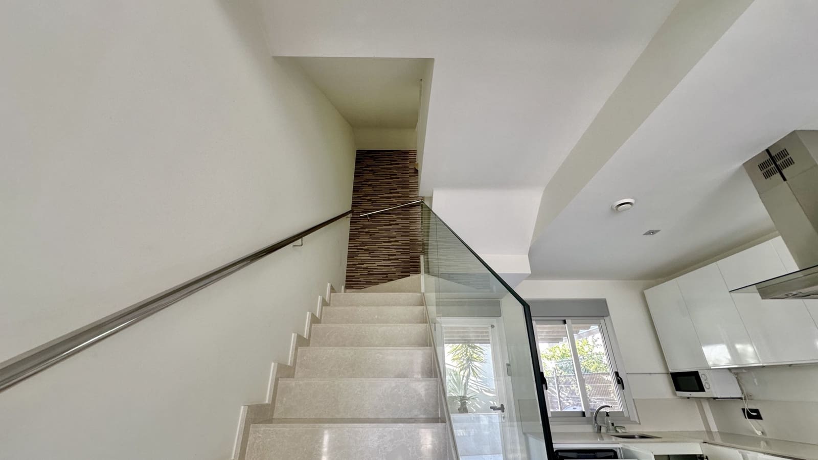 3 bedroom Villa for sale in Orihuela Costa with pool - € 389,000 (Ref: 9463703)