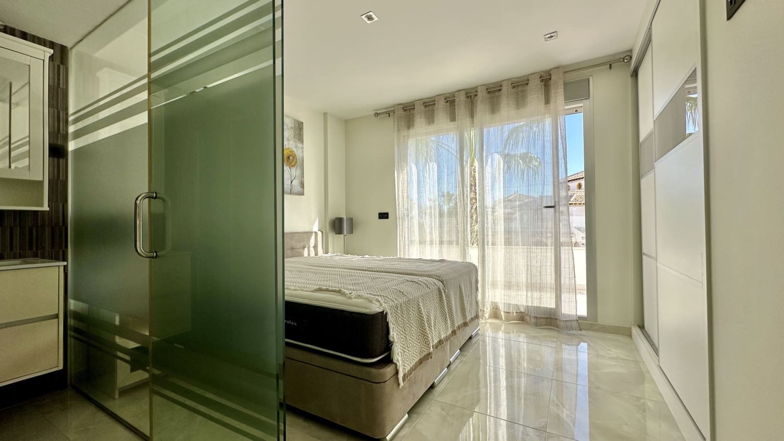 3 bedroom Villa for sale in Orihuela Costa with pool - € 389,000 (Ref: 9463703)