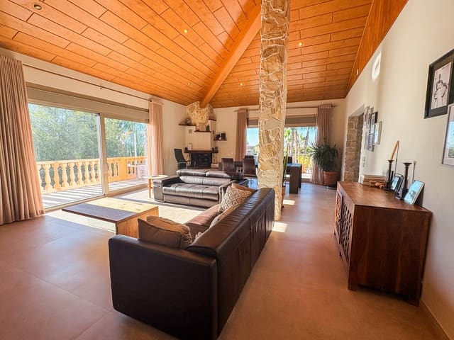 6 sovrum Villa till salu i Las Bayas, Elche / Elx med pool garage - 825 000 € (Ref: 9463714)