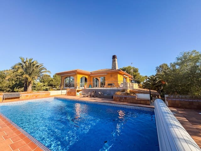 6 sovrum Villa till salu i Las Bayas, Elche / Elx med pool garage - 825 000 € (Ref: 9463714)