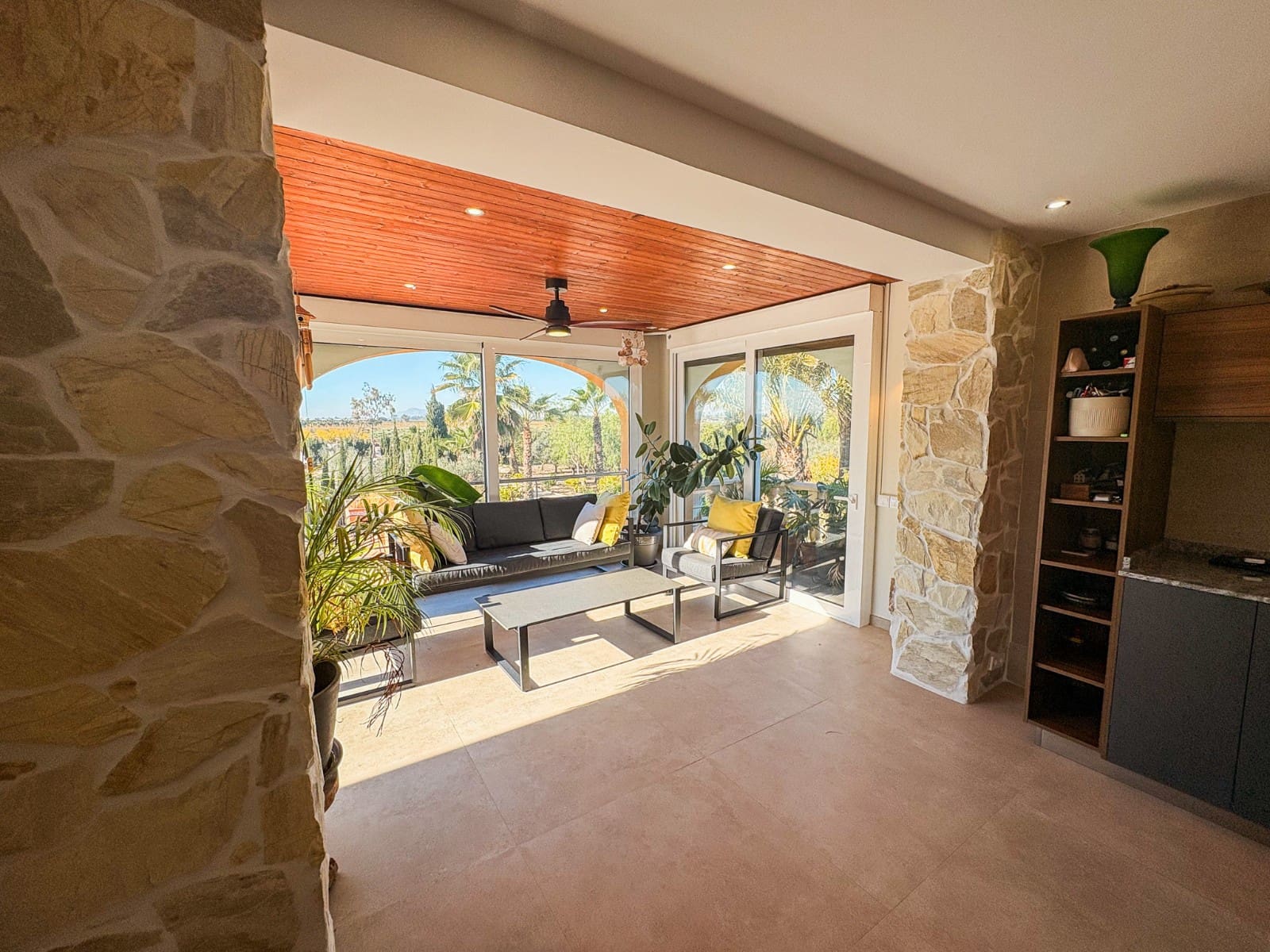 6 bedroom Villa for sale in Las Bayas with pool garage - € 825,000 (Ref: 9463714)