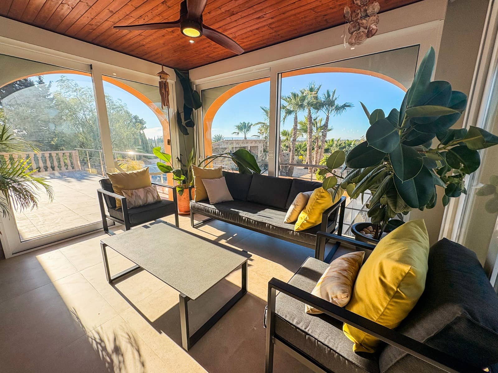 6 bedroom Villa for sale in Las Bayas with pool garage - € 825,000 (Ref: 9463714)