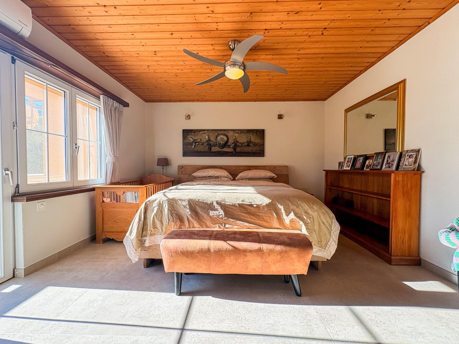 6 bedroom Villa for sale in Las Bayas with pool garage - € 825,000 (Ref: 9463714)