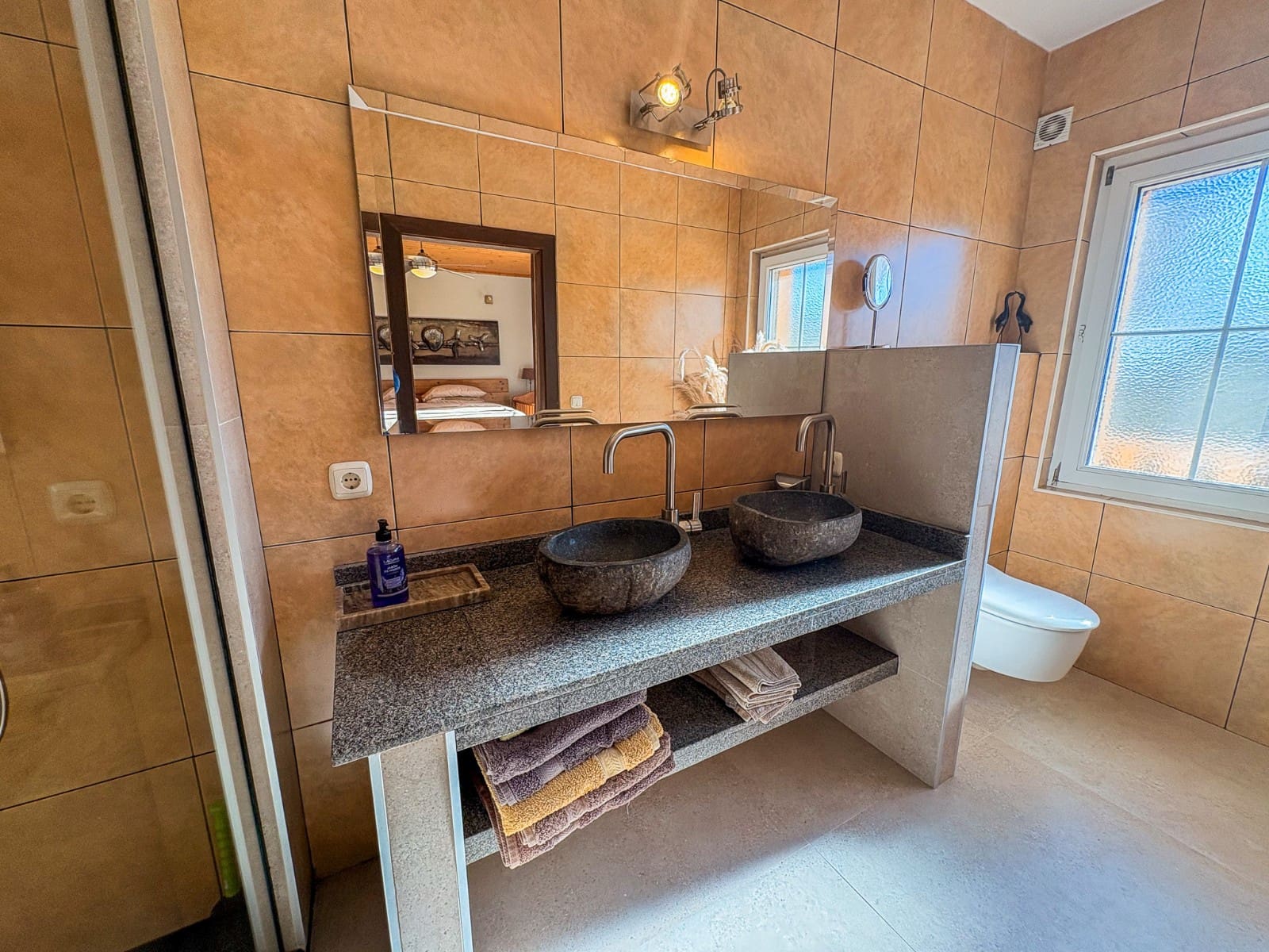 6 bedroom Villa for sale in Las Bayas with pool garage - € 825,000 (Ref: 9463714)