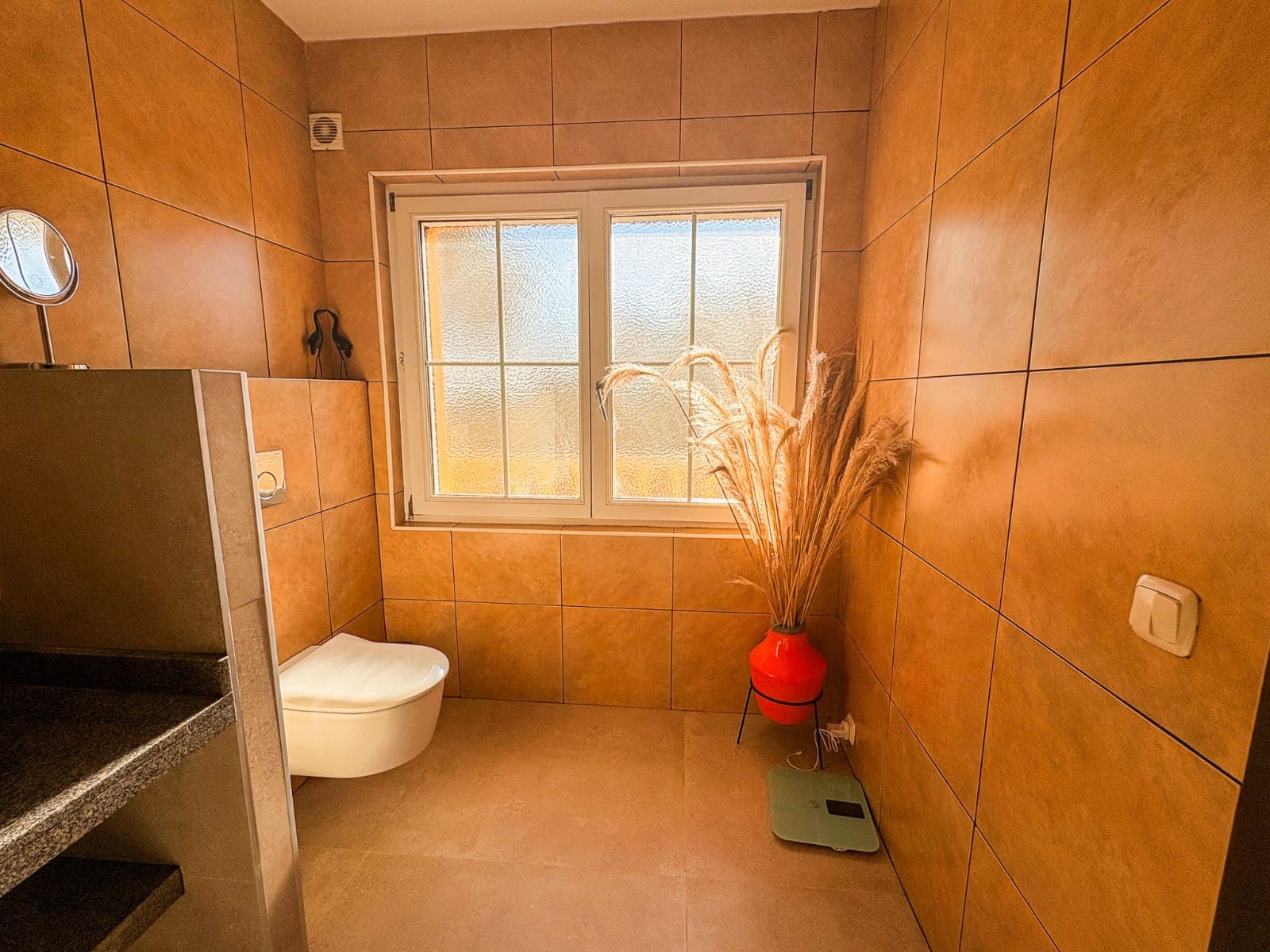 6 bedroom Villa for sale in Las Bayas with pool garage - € 825,000 (Ref: 9463714)