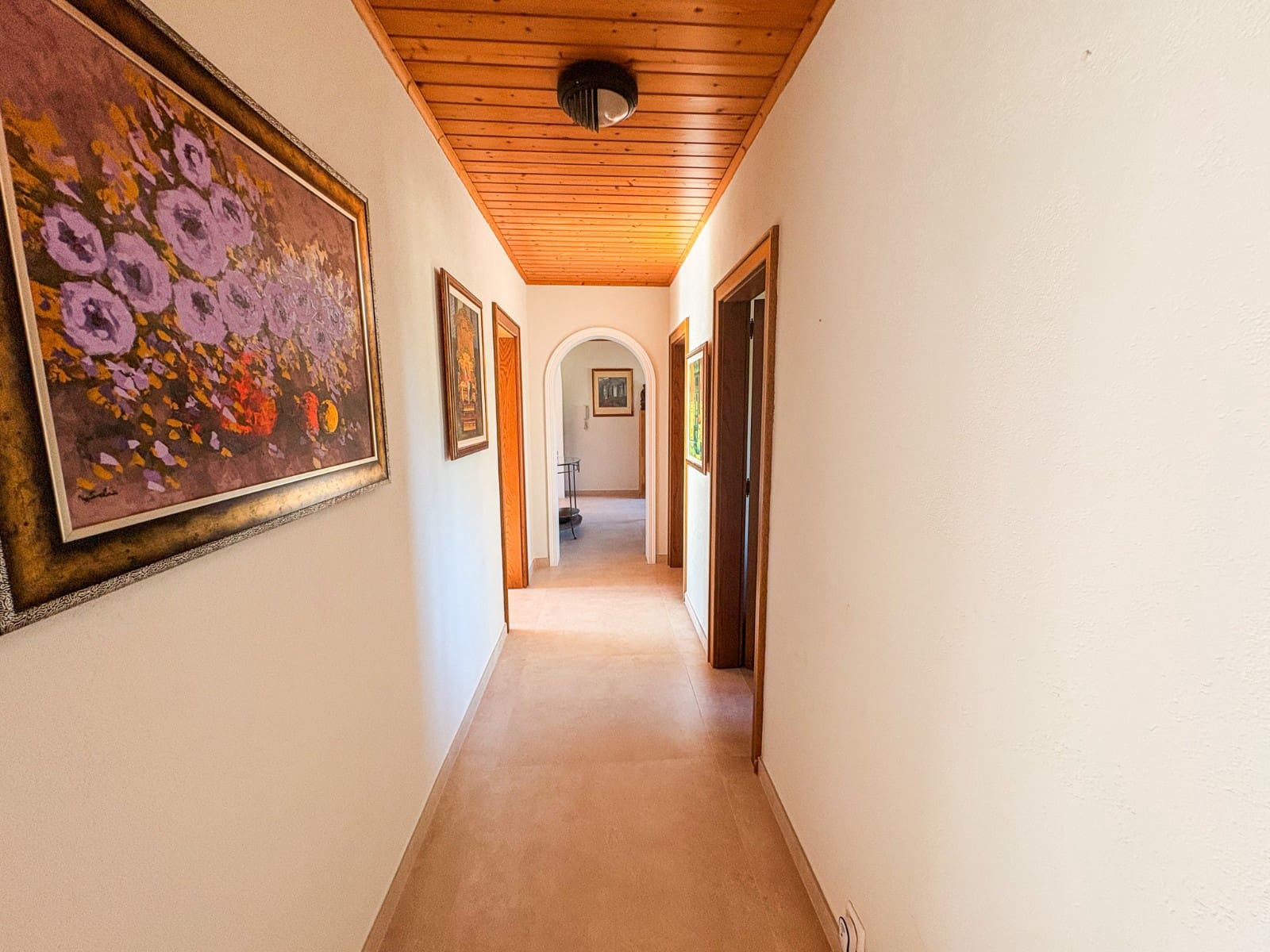 6 bedroom Villa for sale in Las Bayas with pool garage - € 825,000 (Ref: 9463714)