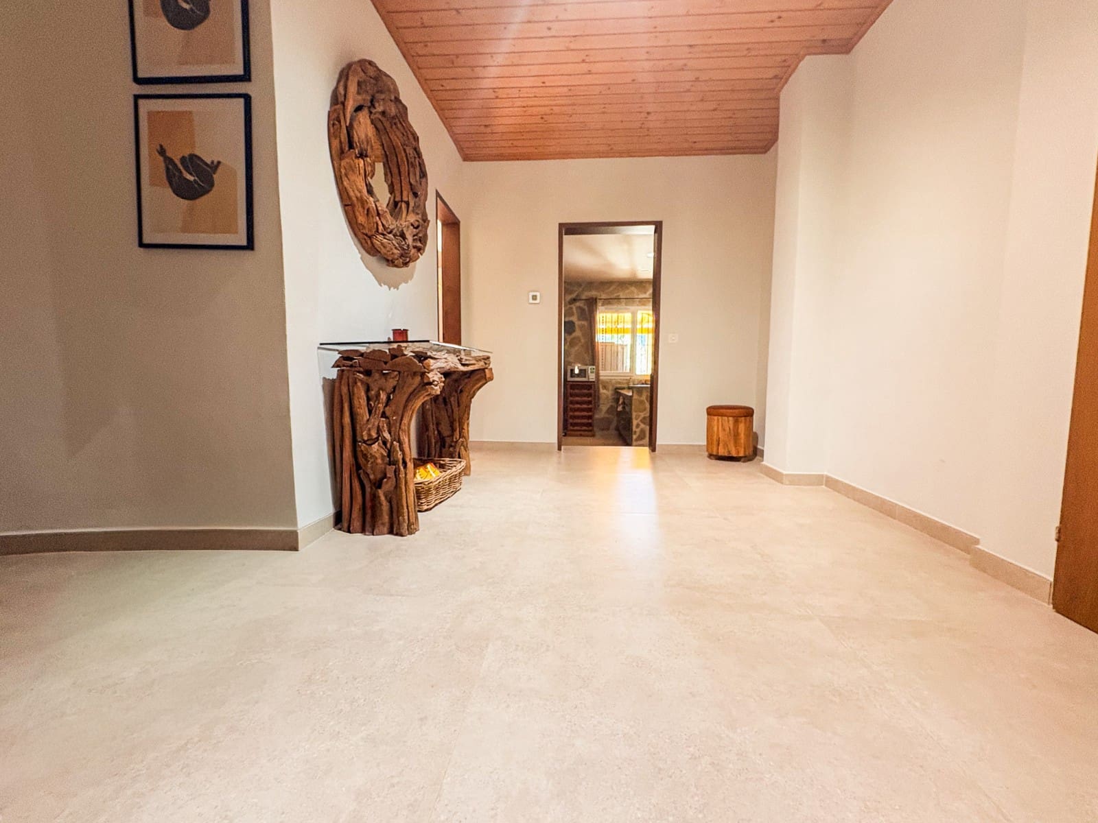 6 bedroom Villa for sale in Las Bayas with pool garage - € 825,000 (Ref: 9463714)