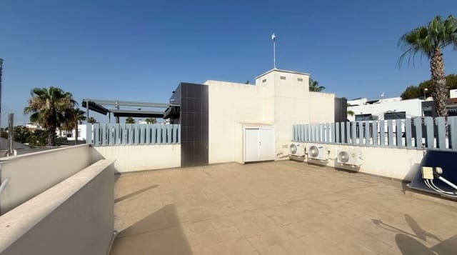 2 soverom Villa til salgs i Villamartin, Orihuela med svømmebasseng garasje - € 239 995 (Ref: 9463715)