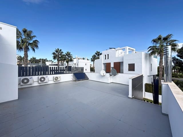 2 soverom Villa til salgs i Villamartin, Orihuela med svømmebasseng garasje - € 239 995 (Ref: 9463715)