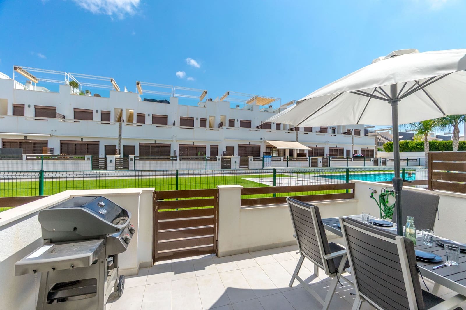 Casa de 3 habitaciones en Torrevieja en venta con piscina - 315.000 € (Ref: 9463717)