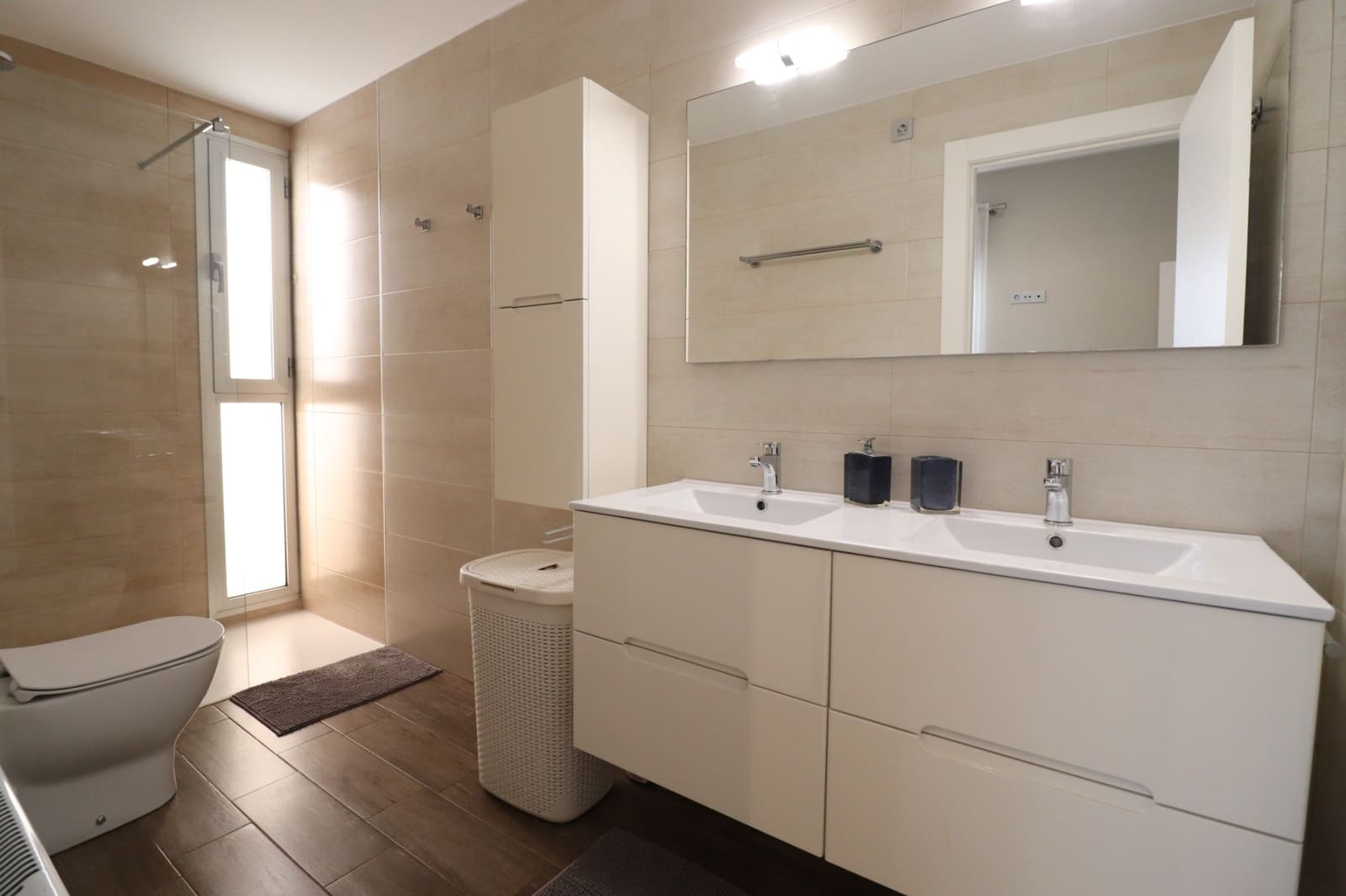 3 bedroom Villa for sale in Daya Vieja with pool - € 429,000 (Ref: 9463718)