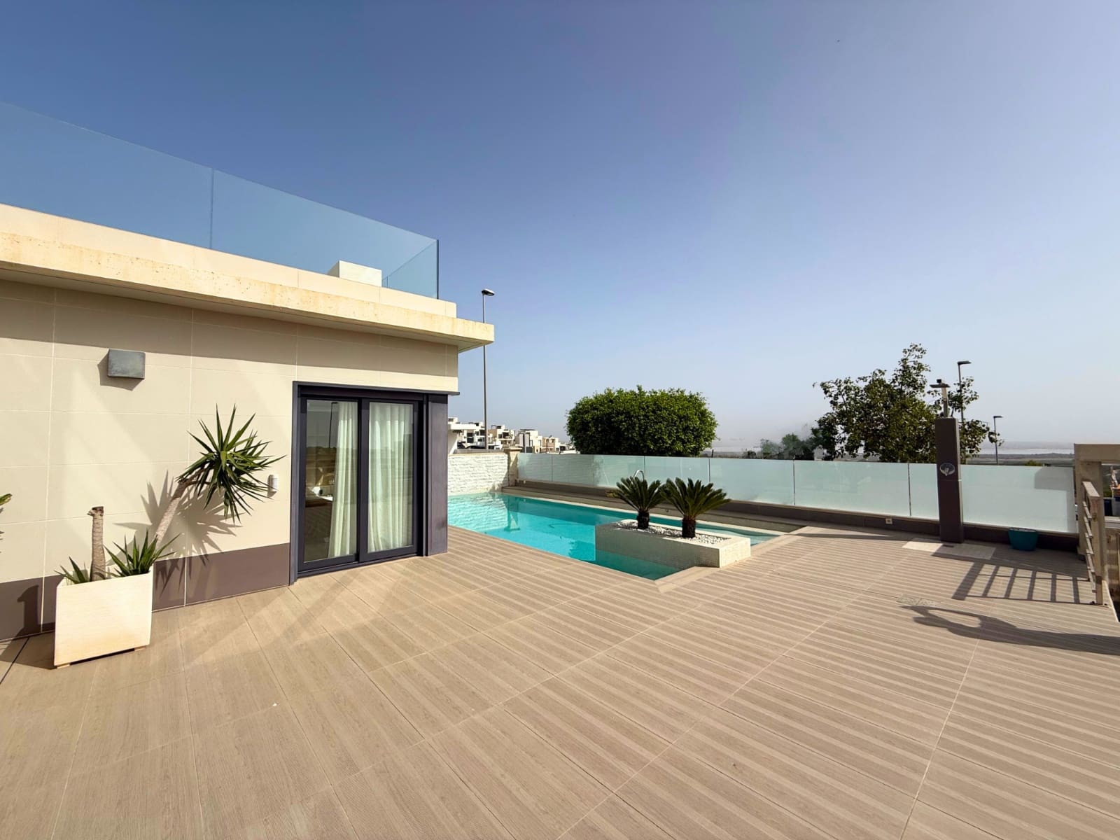 Chalet de 5 habitaciones en San Miguel de Salinas en venta con piscina garaje - 849.000 € (Ref: 9463719)