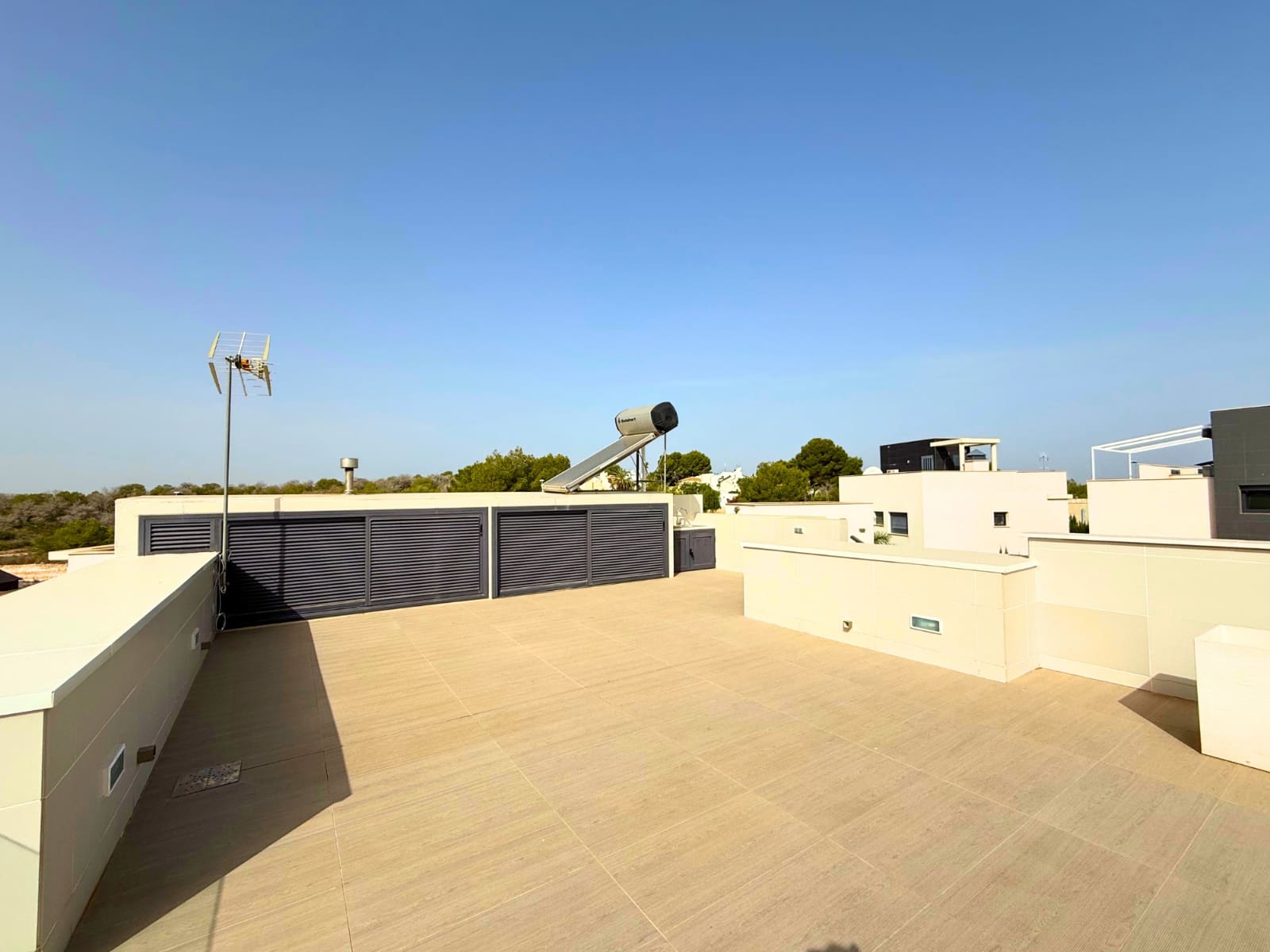 Chalet de 5 habitaciones en San Miguel de Salinas en venta con piscina garaje - 849.000 € (Ref: 9463719)