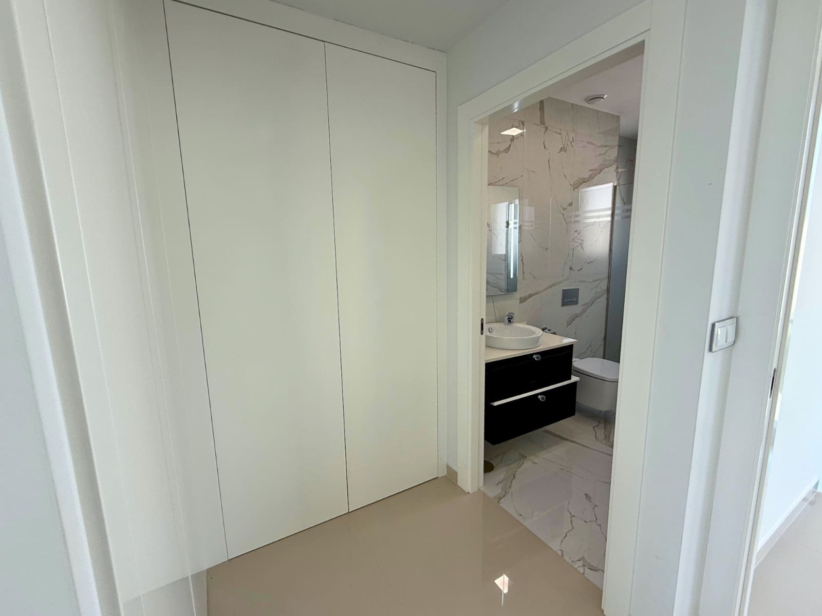 Chalet de 5 habitaciones en San Miguel de Salinas en venta con piscina garaje - 849.000 € (Ref: 9463719)