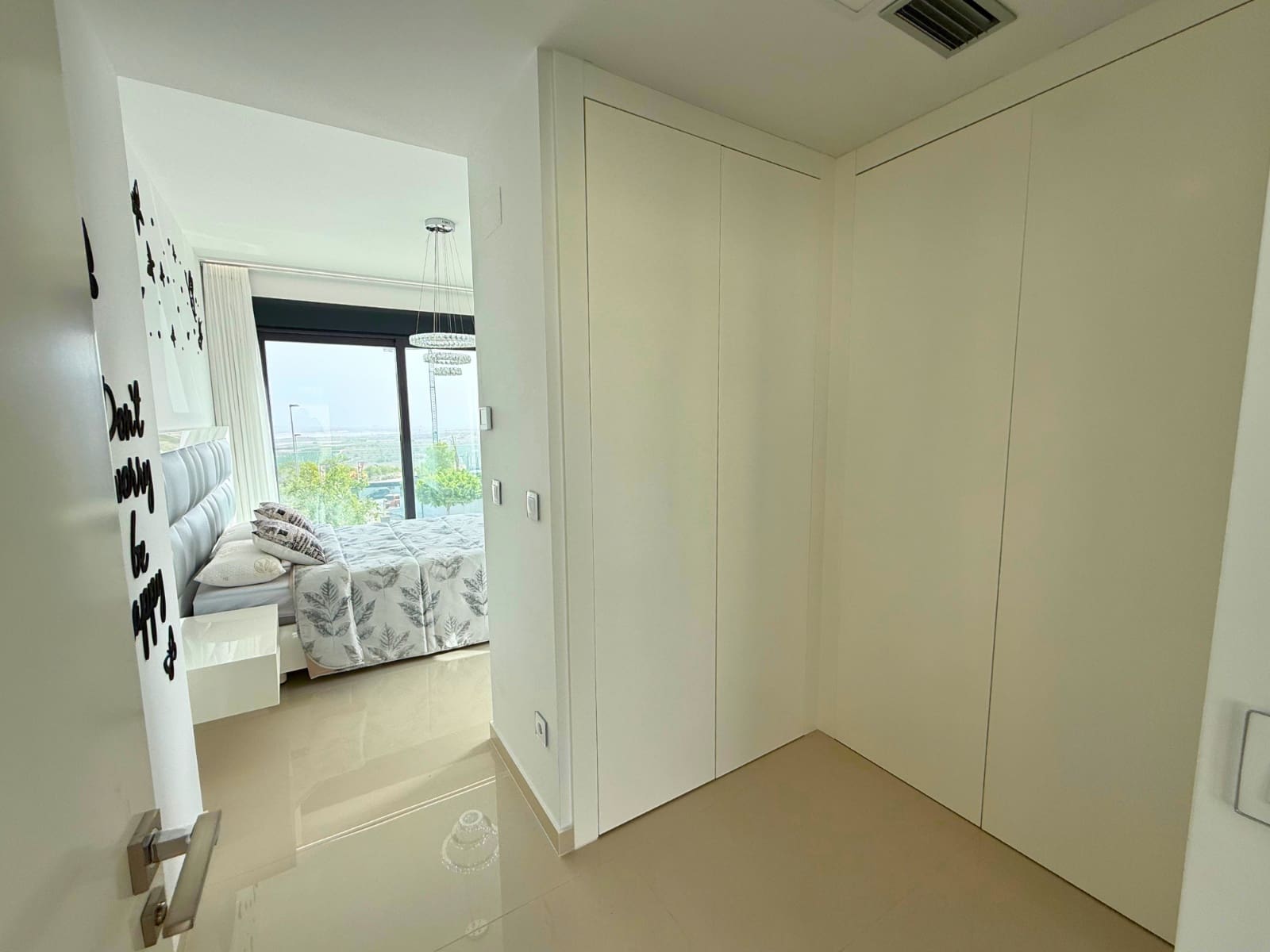 Chalet de 5 habitaciones en San Miguel de Salinas en venta con piscina garaje - 849.000 € (Ref: 9463719)