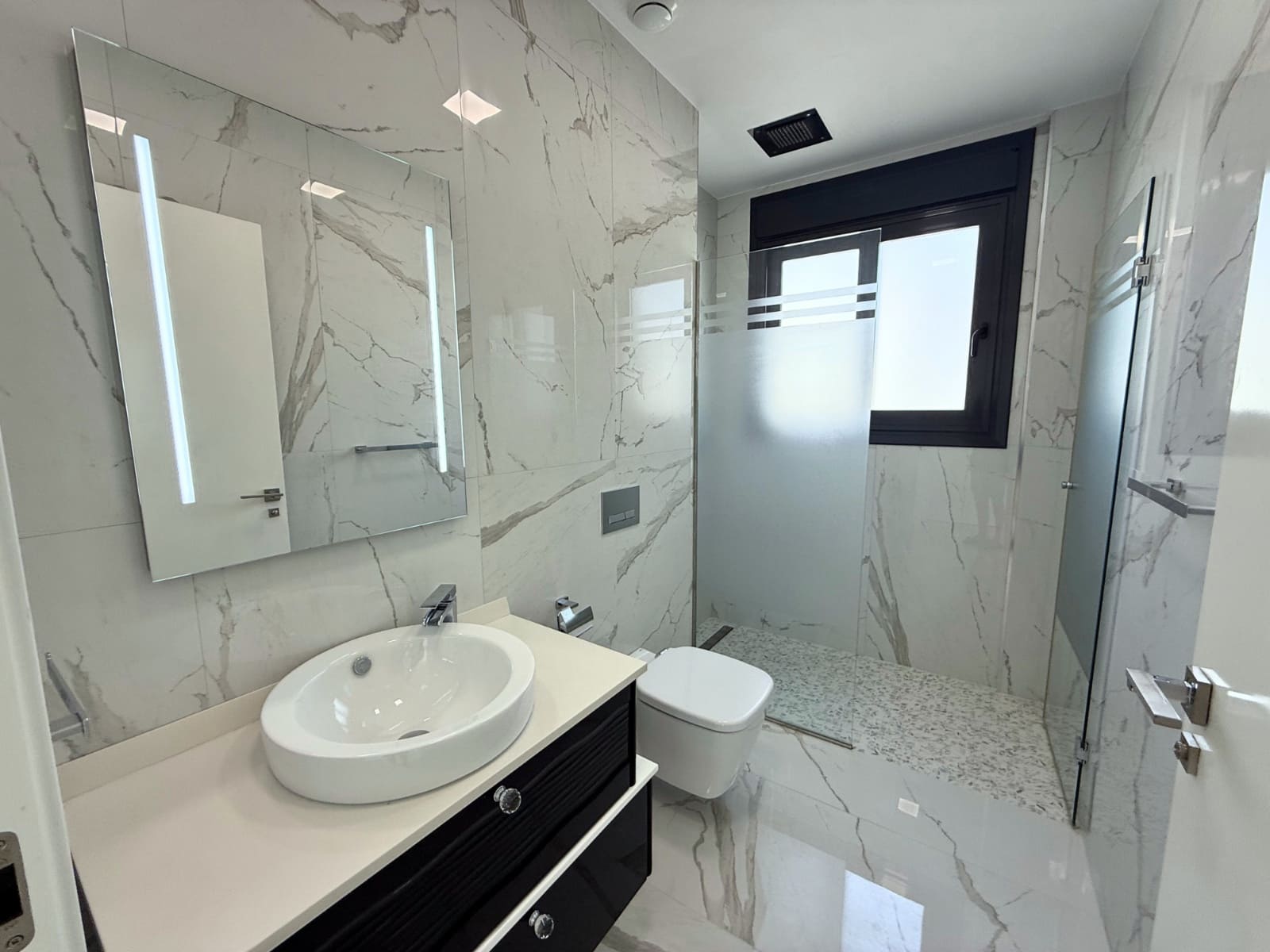 Chalet de 5 habitaciones en San Miguel de Salinas en venta con piscina garaje - 849.000 € (Ref: 9463719)