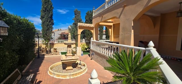 5 bedroom Villa for sale in El Chaparral, Torrevieja with pool garage - € 595,000 (Ref: 9463722)