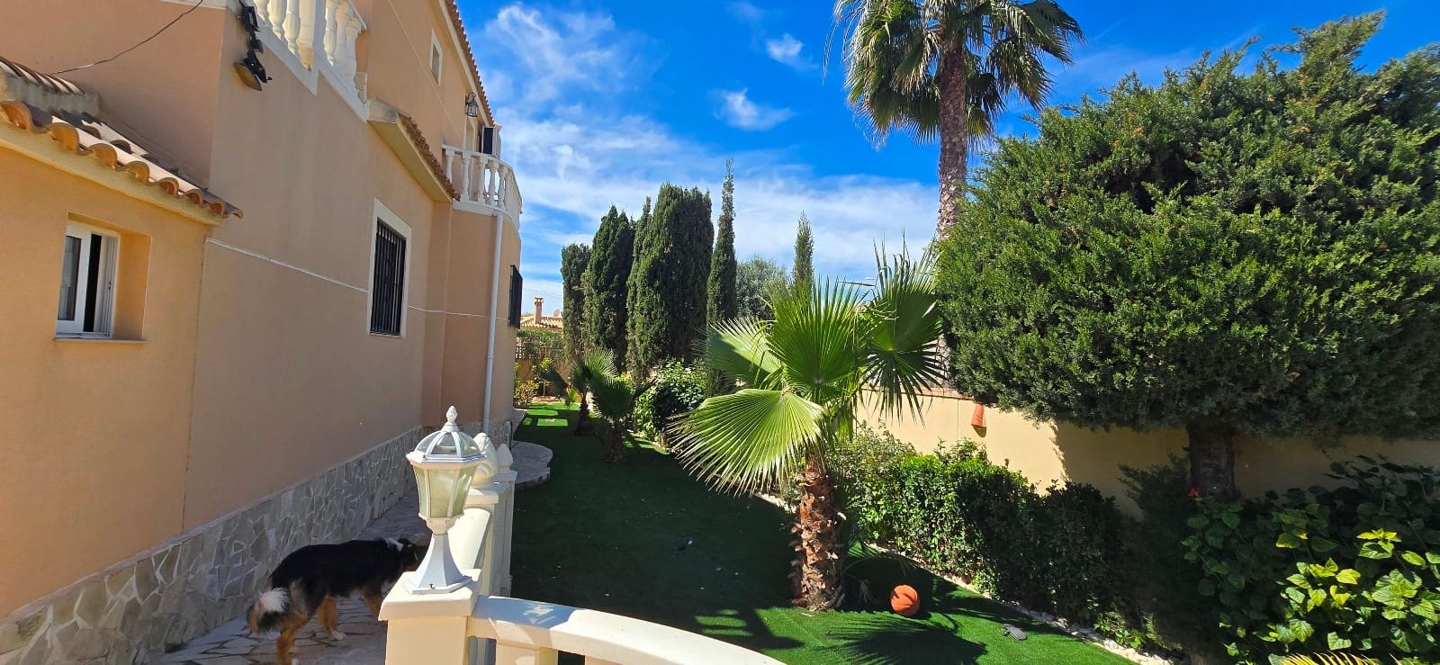 5 bedroom Villa for sale in El Chaparral with pool garage - € 595,000 (Ref: 9463722)