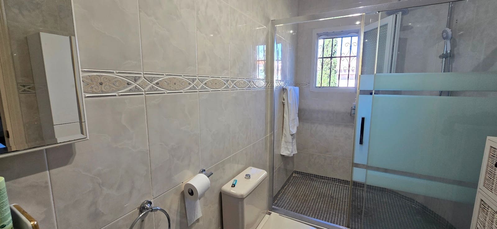 5 bedroom Villa for sale in El Chaparral with pool garage - € 595,000 (Ref: 9463722)