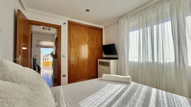 Casa de 3 habitaciones en La Florida, Orihuela en venta con piscina - 295.000 € (Ref: 9463723)