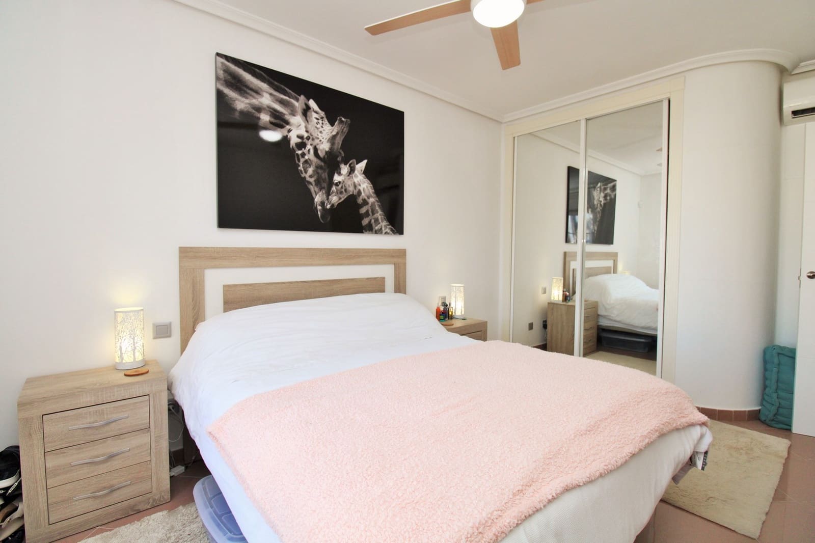 3 quarto Moradia para venda em Villamartin com piscina - 375 000 € (Ref: 9463728)