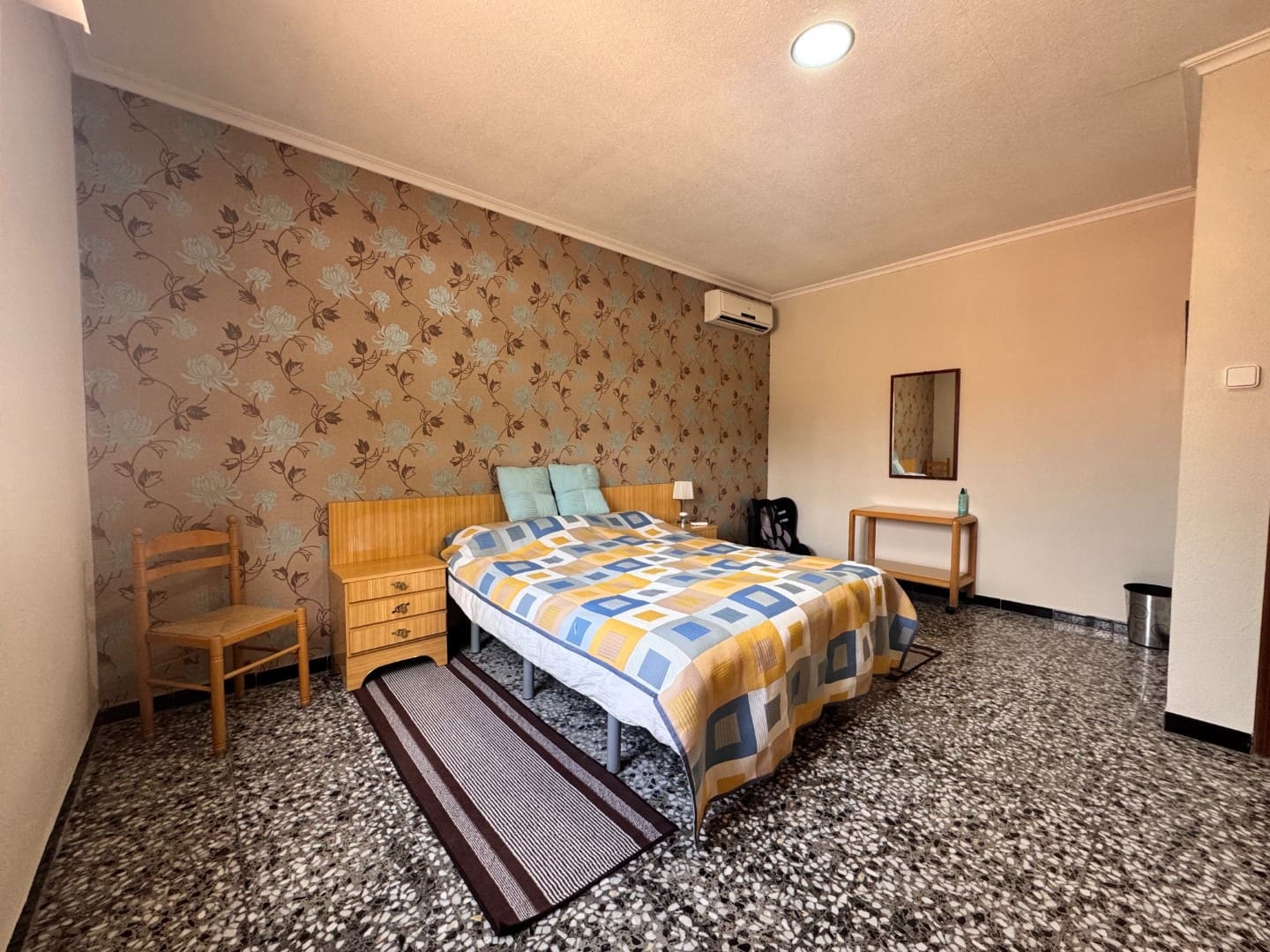 3 sypialnia Willa na sprzedaż w Monovar / Monover z basenem garażem - 259 995 € (Ref: 9463732)