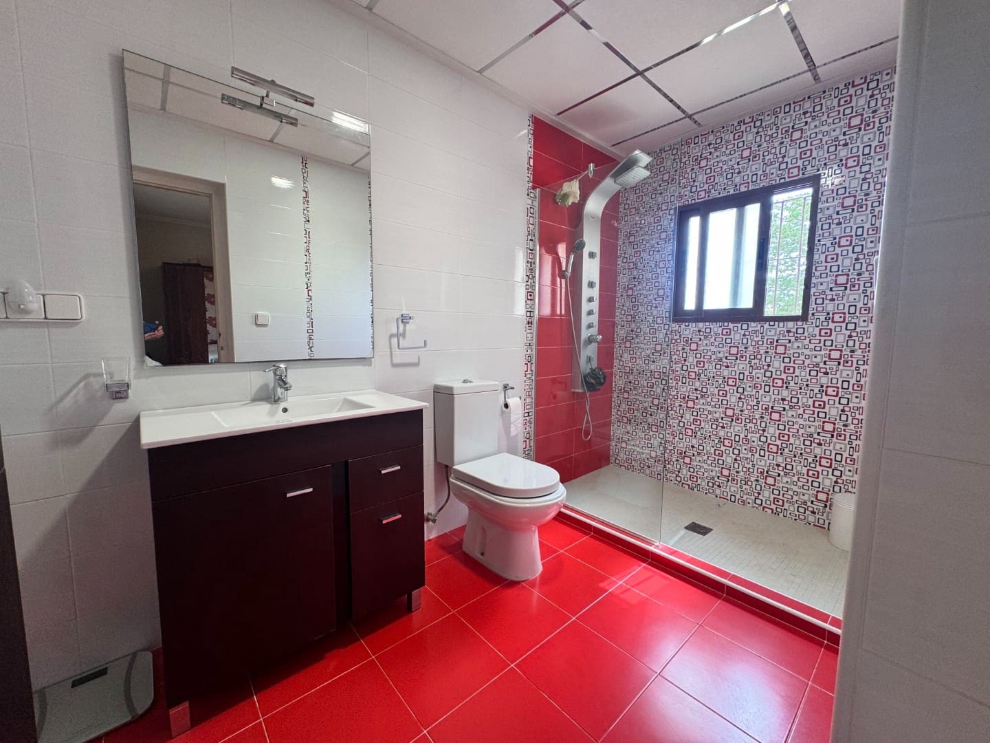 3 sypialnia Willa na sprzedaż w Monovar / Monover z basenem garażem - 259 995 € (Ref: 9463732)