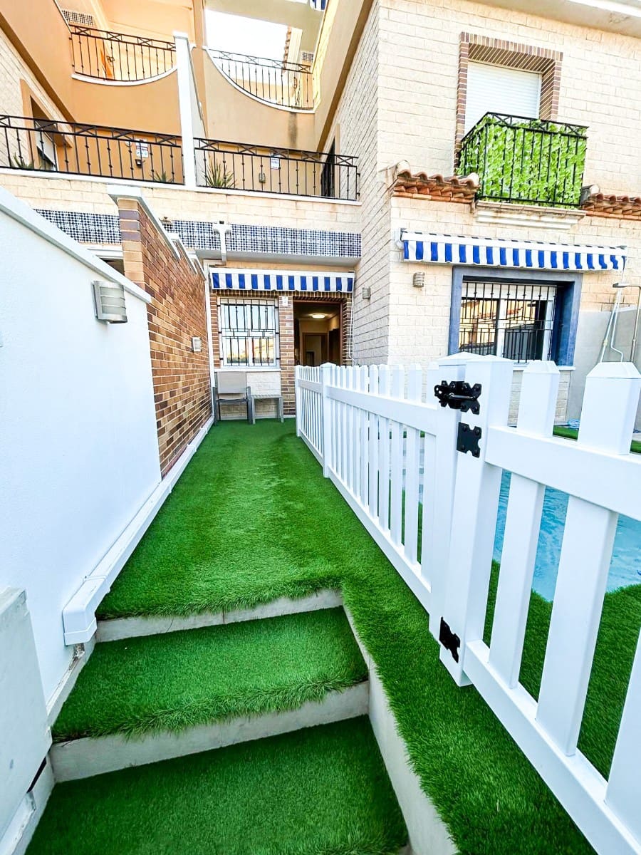 3 bedroom Townhouse for sale in Torre de la Horadada with pool garage - € 383,300 (Ref: 9463734)