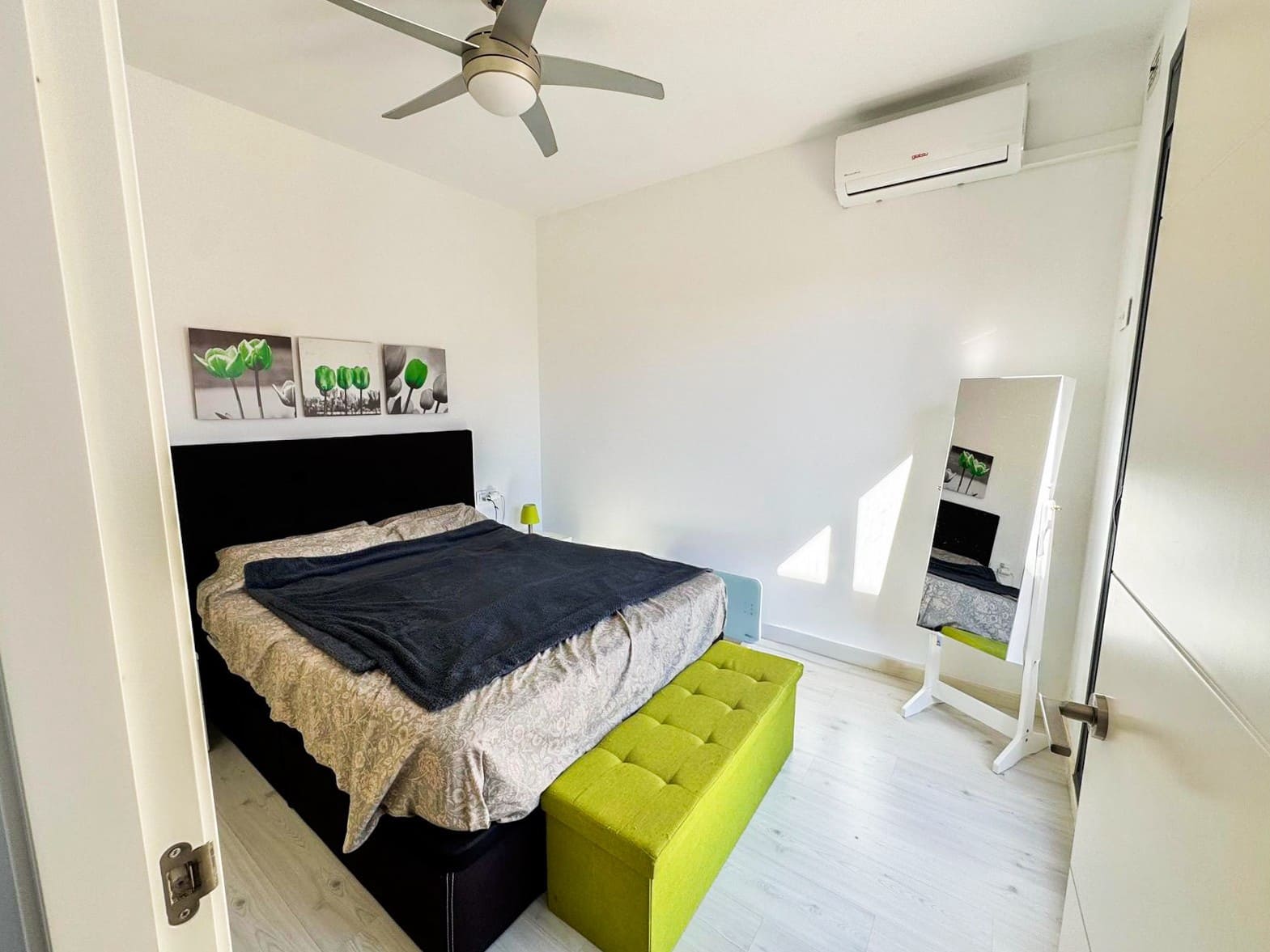 3 soverom Hus til salgs i Pilar de la Horadada med svømmebasseng garasje - € 395 000 (Ref: 9463735)