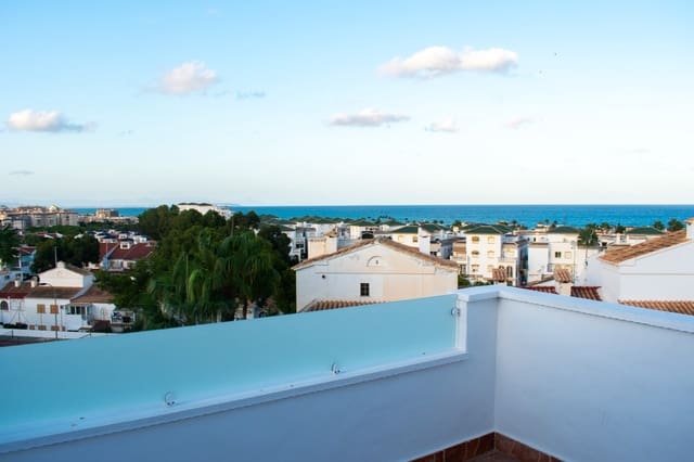 3 Zimmer Haus zu verkaufen in Torreblanca, Torrevieja mit Pool - 230.000 € (Ref: 9463736)