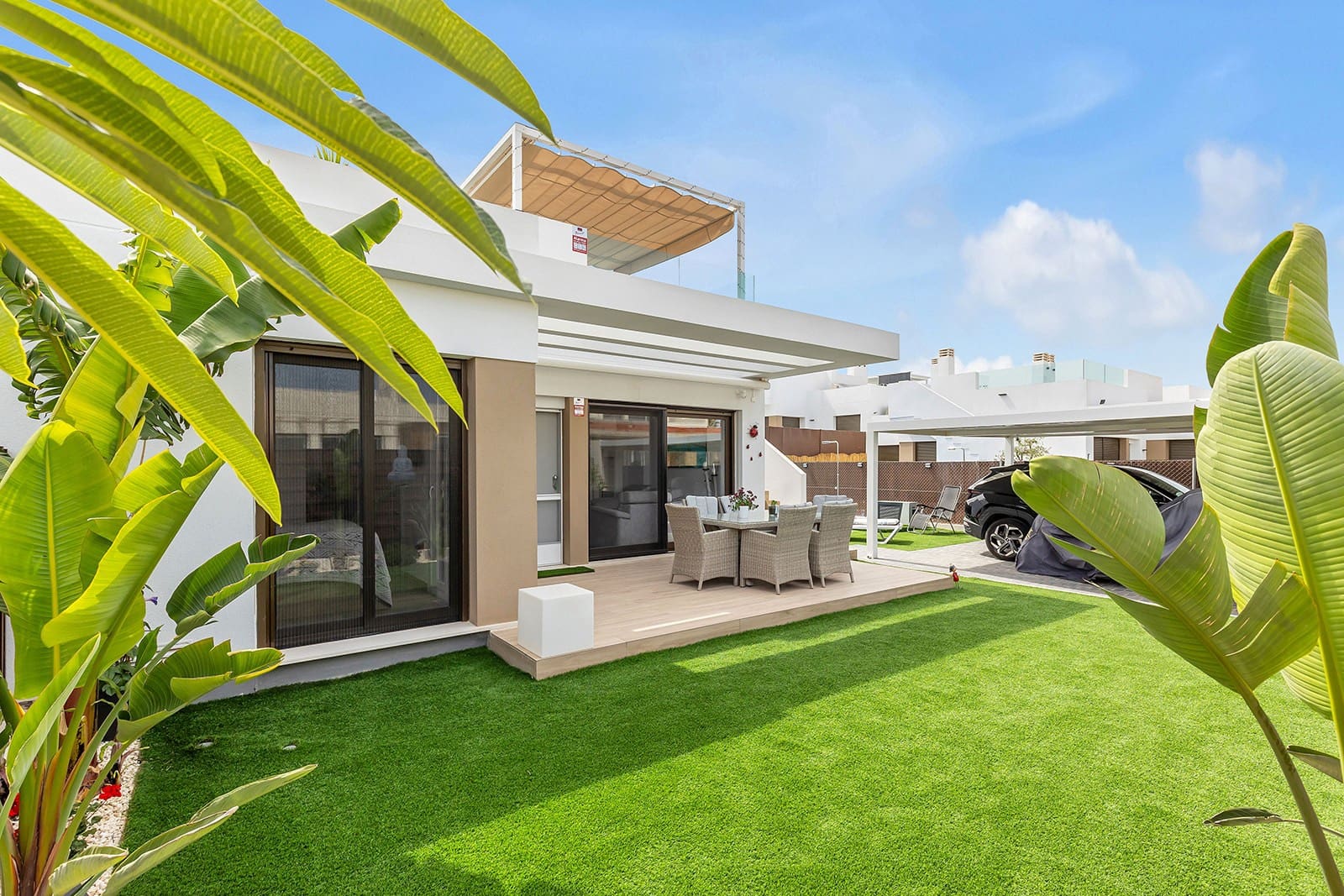 2 bedroom Villa for sale in Vistabella with pool garage - € 349,000 (Ref: 9463737)