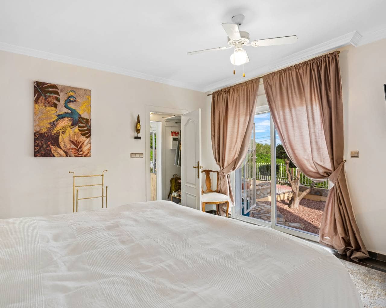 5 makuuhuone Huvila myytävänä paikassa Algorfa mukana uima-altaan 
autotalli - 770 000 € (Ref: 9463738)