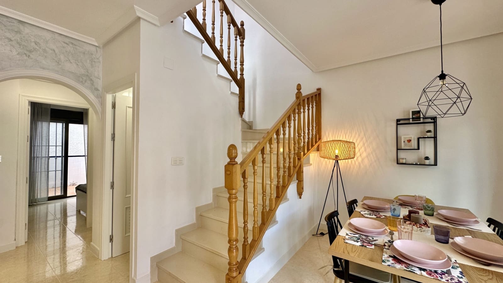 3 makuuhuone Omakotitalo myytävänä paikassa San Miguel de Salinas mukana uima-altaan 
autotalli - 229 000 € (Ref: 9463739)