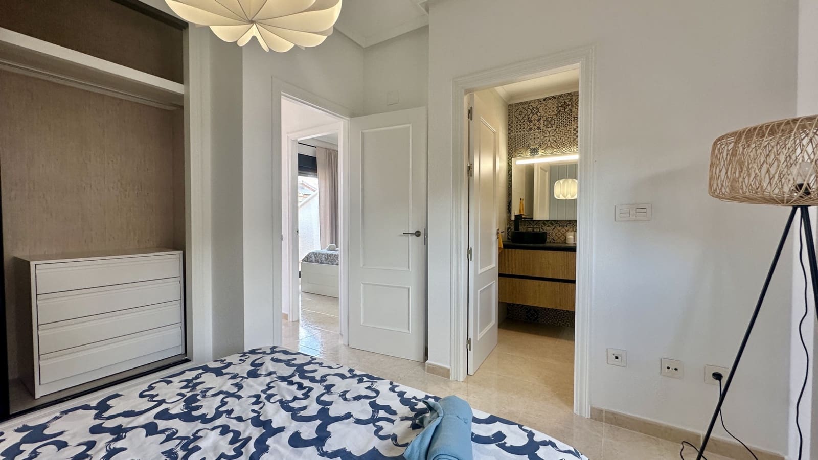 3 makuuhuone Omakotitalo myytävänä paikassa San Miguel de Salinas mukana uima-altaan 
autotalli - 229 000 € (Ref: 9463739)