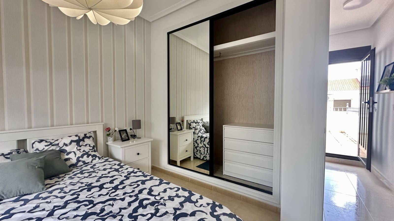 3 makuuhuone Omakotitalo myytävänä paikassa San Miguel de Salinas mukana uima-altaan 
autotalli - 229 000 € (Ref: 9463739)