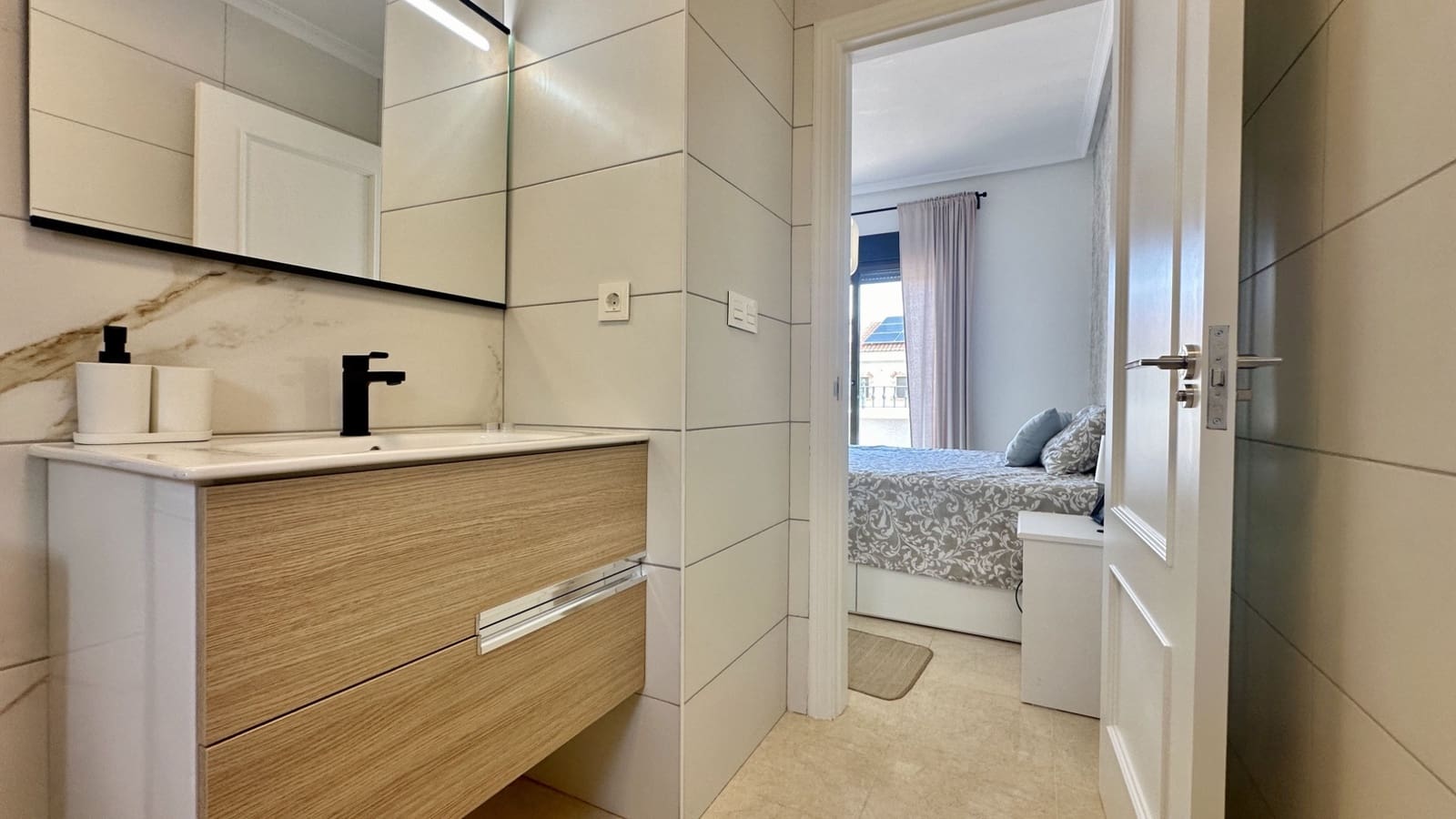 3 makuuhuone Omakotitalo myytävänä paikassa San Miguel de Salinas mukana uima-altaan 
autotalli - 229 000 € (Ref: 9463739)