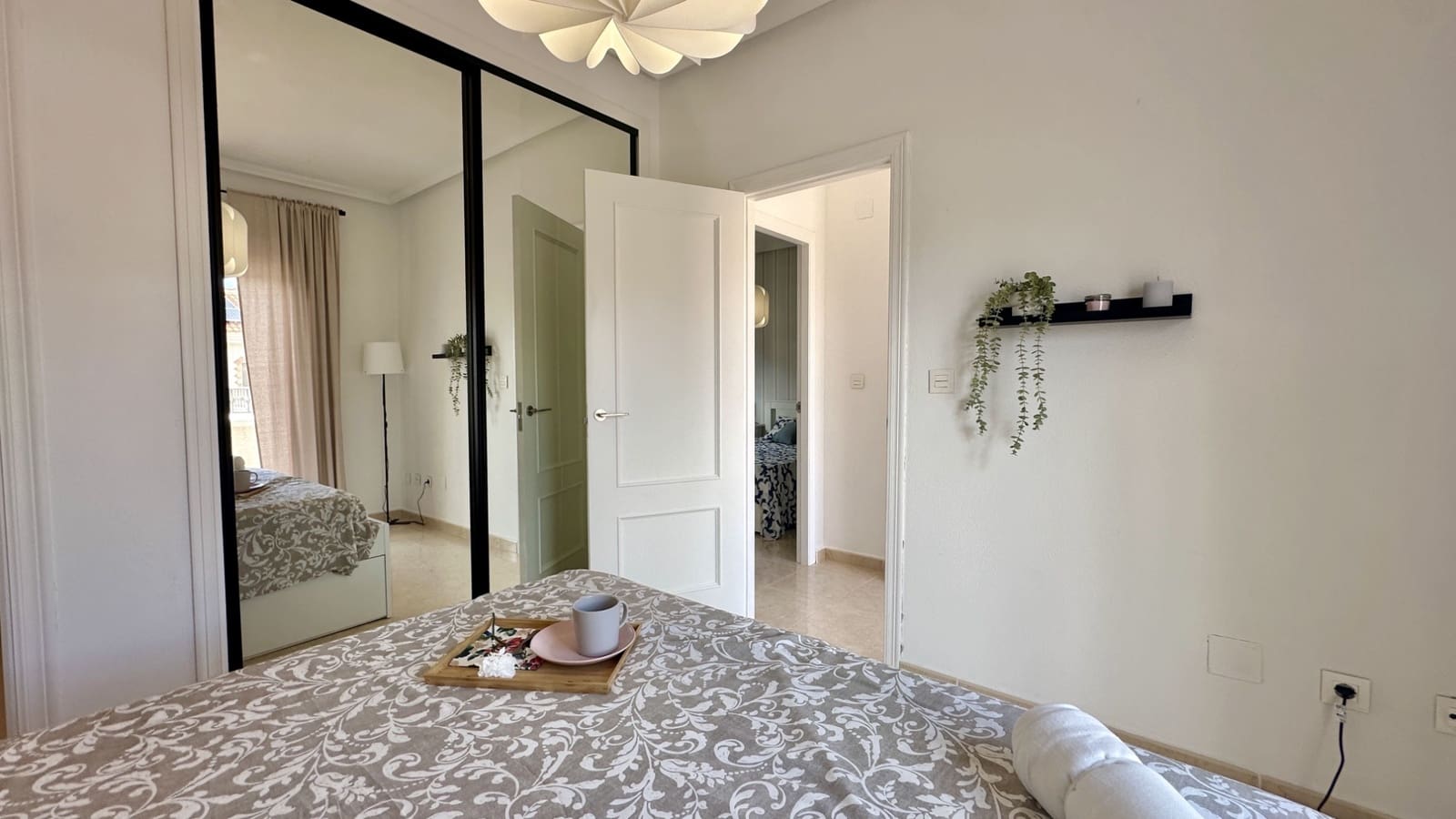 3 makuuhuone Omakotitalo myytävänä paikassa San Miguel de Salinas mukana uima-altaan 
autotalli - 229 000 € (Ref: 9463739)