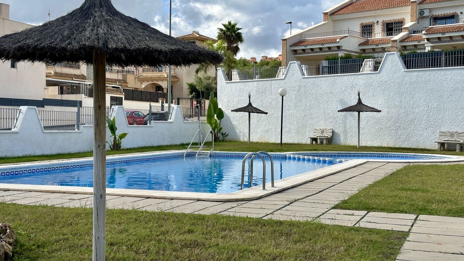 3 makuuhuone Omakotitalo myytävänä paikassa San Miguel de Salinas mukana uima-altaan 
autotalli - 229 000 € (Ref: 9463739)