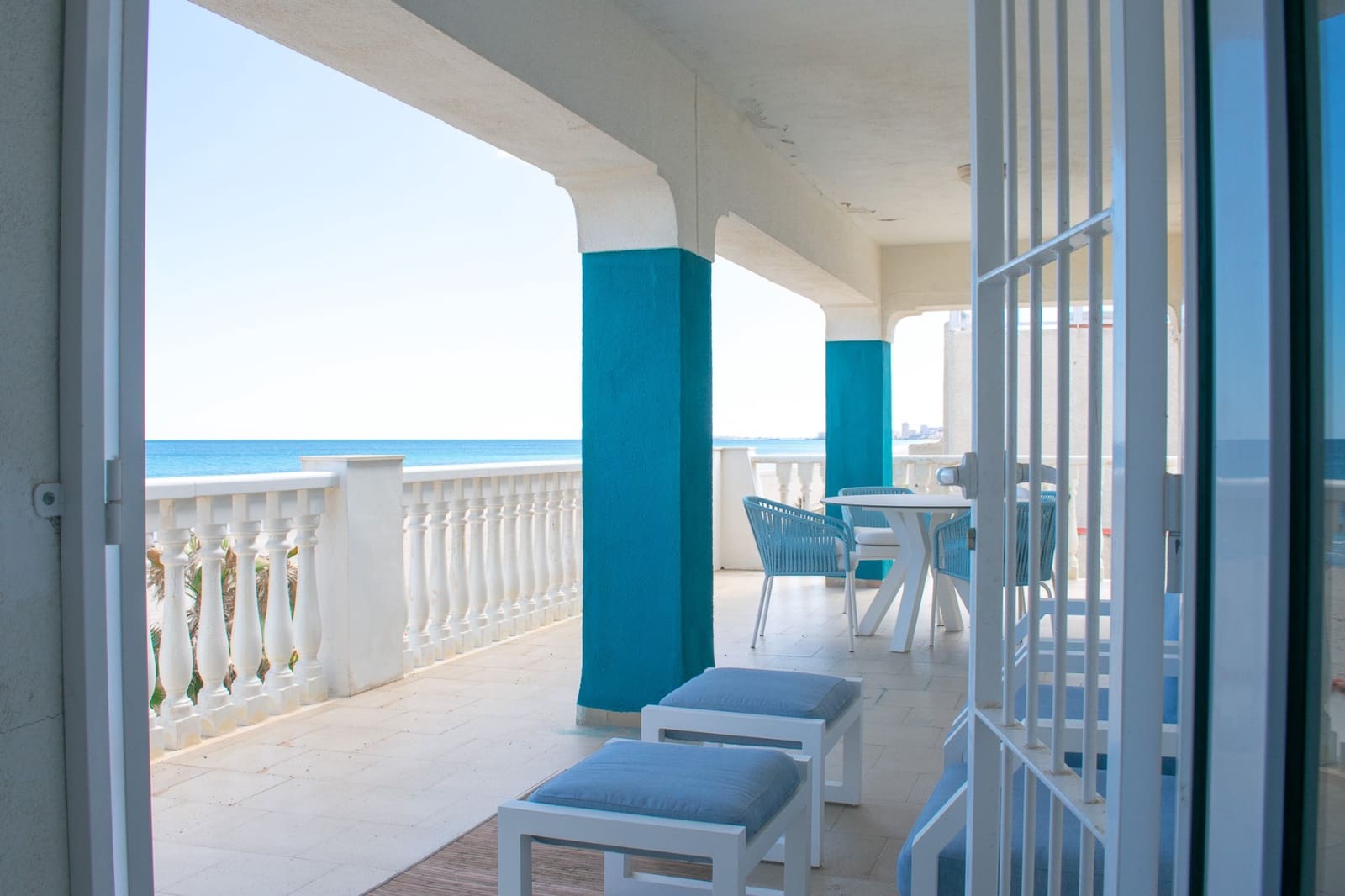 6 bedroom Villa for sale in La Manga del Mar Menor - € 1,100,000 (Ref: 9463743)