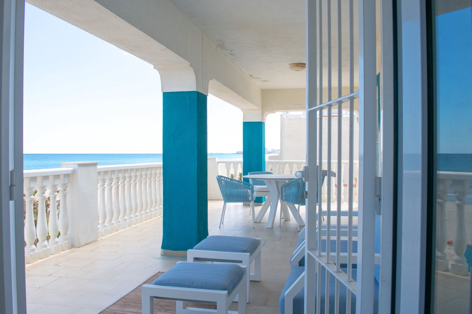 6 bedroom Villa for sale in La Manga del Mar Menor - € 1,100,000 (Ref: 9463743)