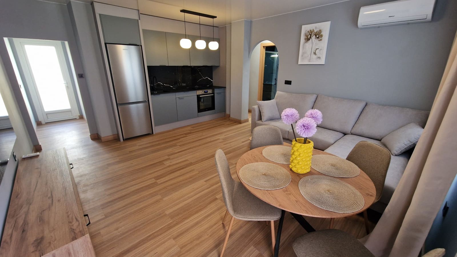 3 bedroom Townhouse for sale in Villamartin with pool garage - € 189,000 (Ref: 9463748)