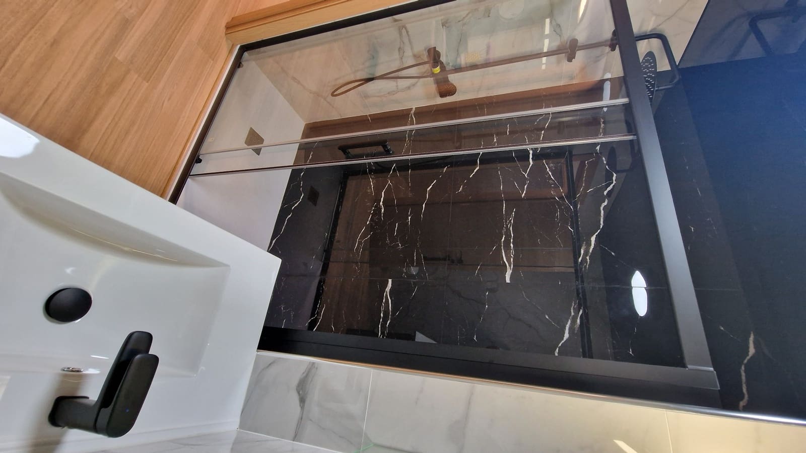 3 bedroom Townhouse for sale in Villamartin with pool garage - € 189,000 (Ref: 9463748)