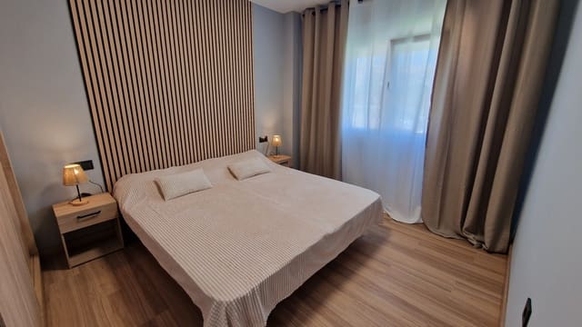 3 chambre Maison de Ville à vendre à Villamartin, Orihuela avec piscine garage - 191 000 € (Ref: 9463748)