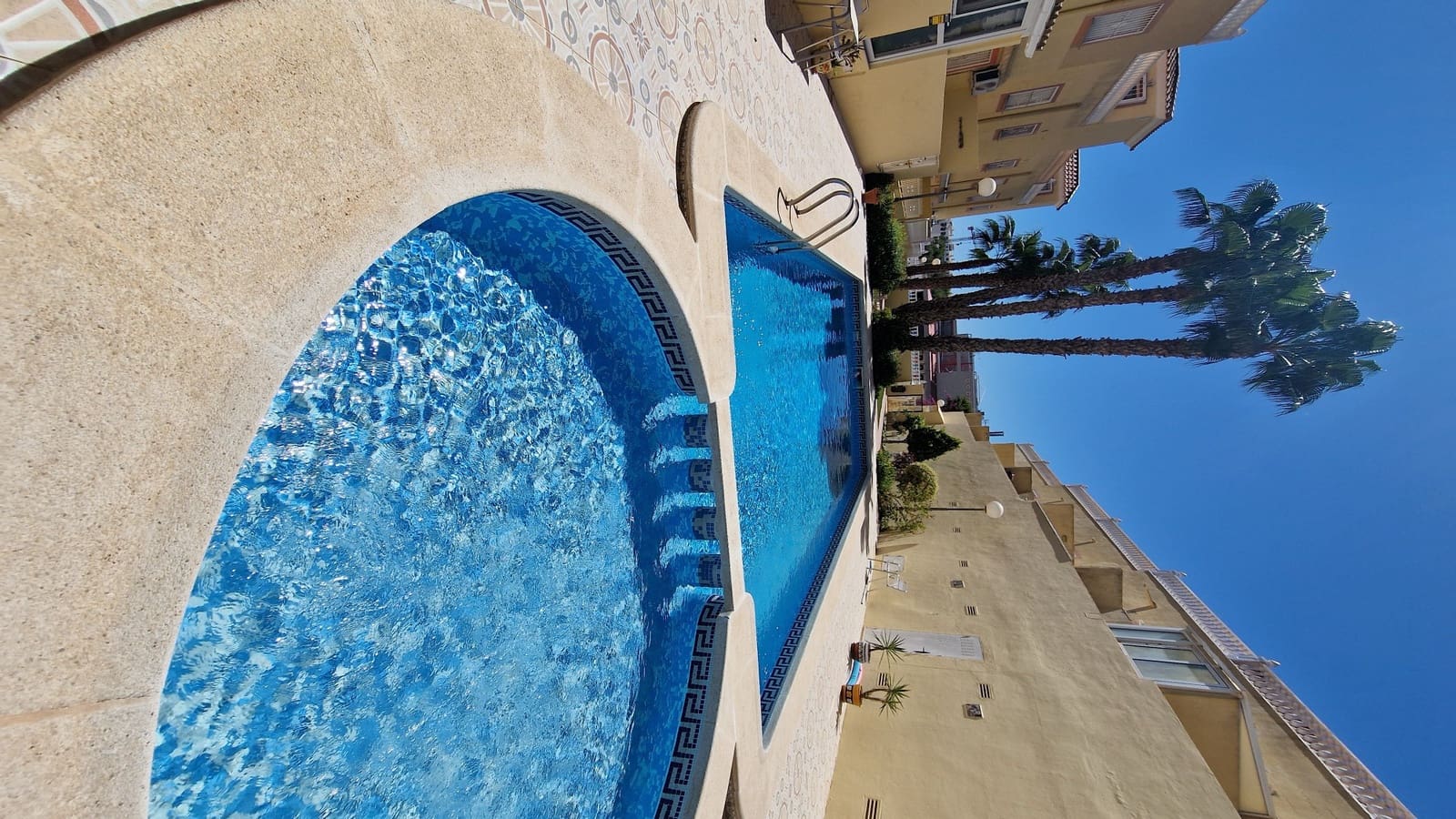 3 bedroom Townhouse for sale in Villamartin with pool garage - € 189,000 (Ref: 9463748)